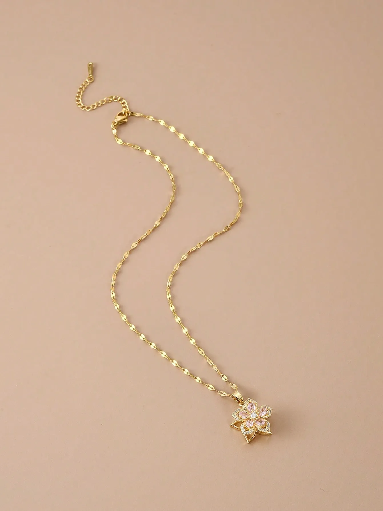 1pc Rotating Five-Petal Flower Design Stainless Steel Women's Necklace for Women