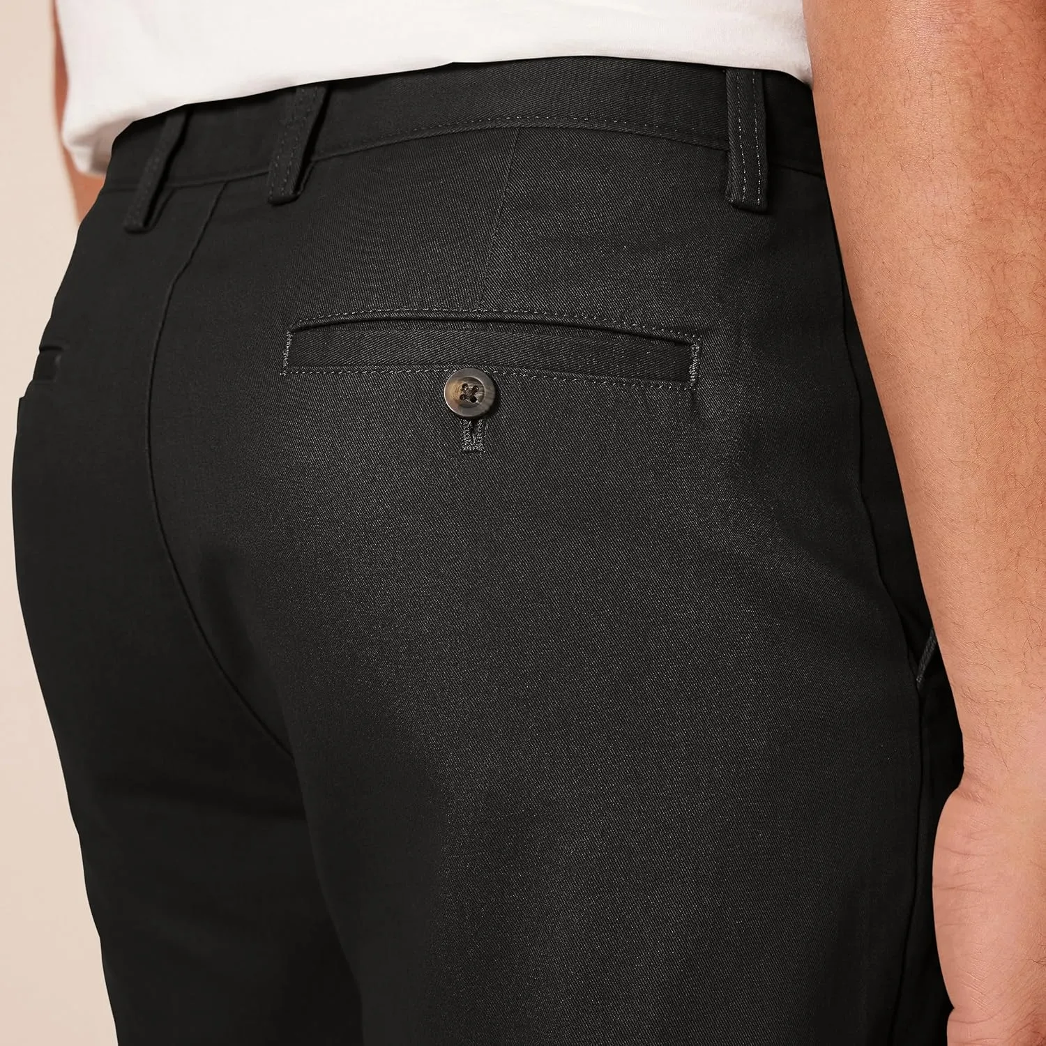 Amazon Essentials Men's Classic-Fit 7" Chino Short