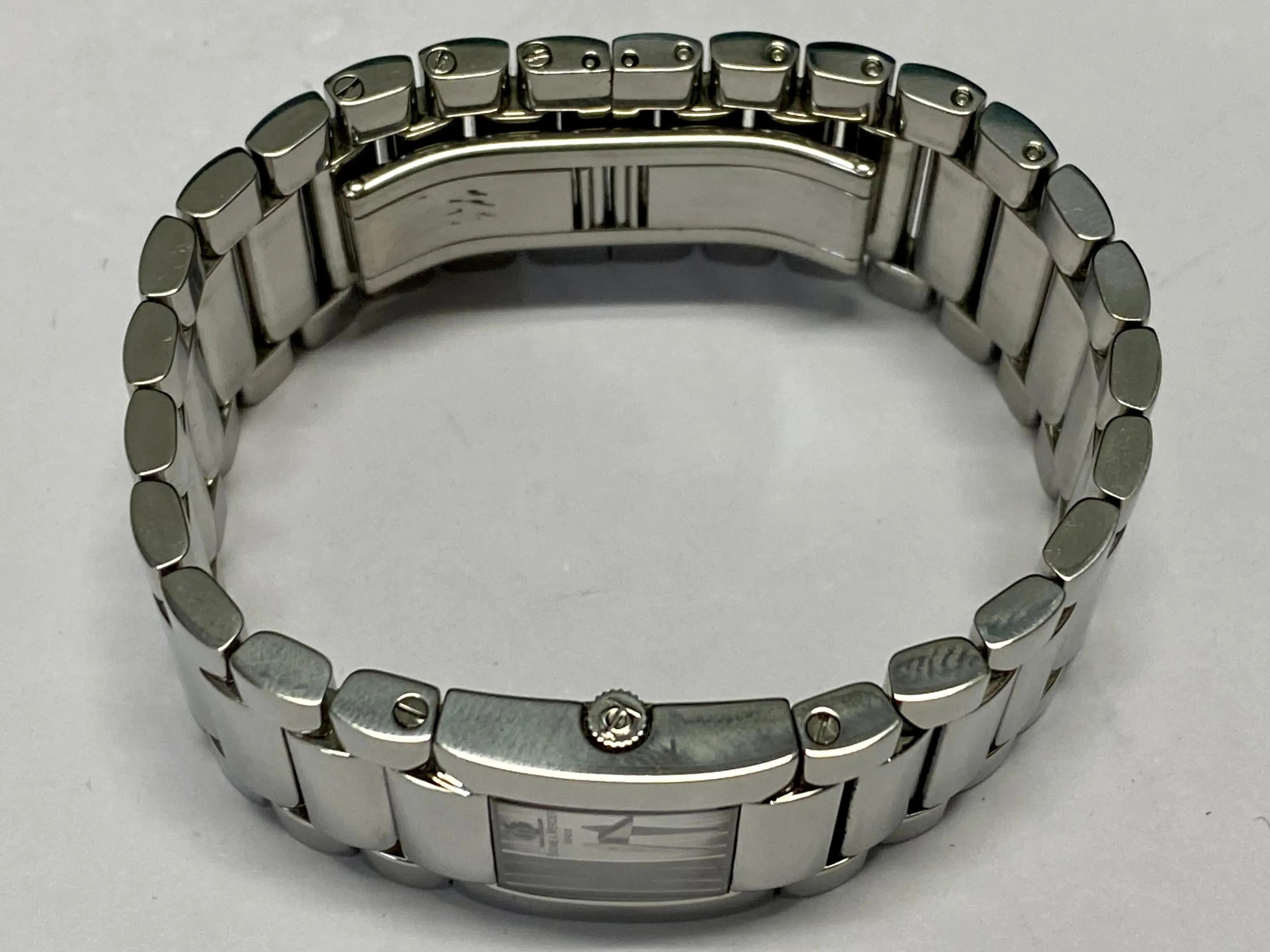 BAUME & MERCIER SS High Polish Mirror Style Dial w/ White Hands- $10K APR w/COA!