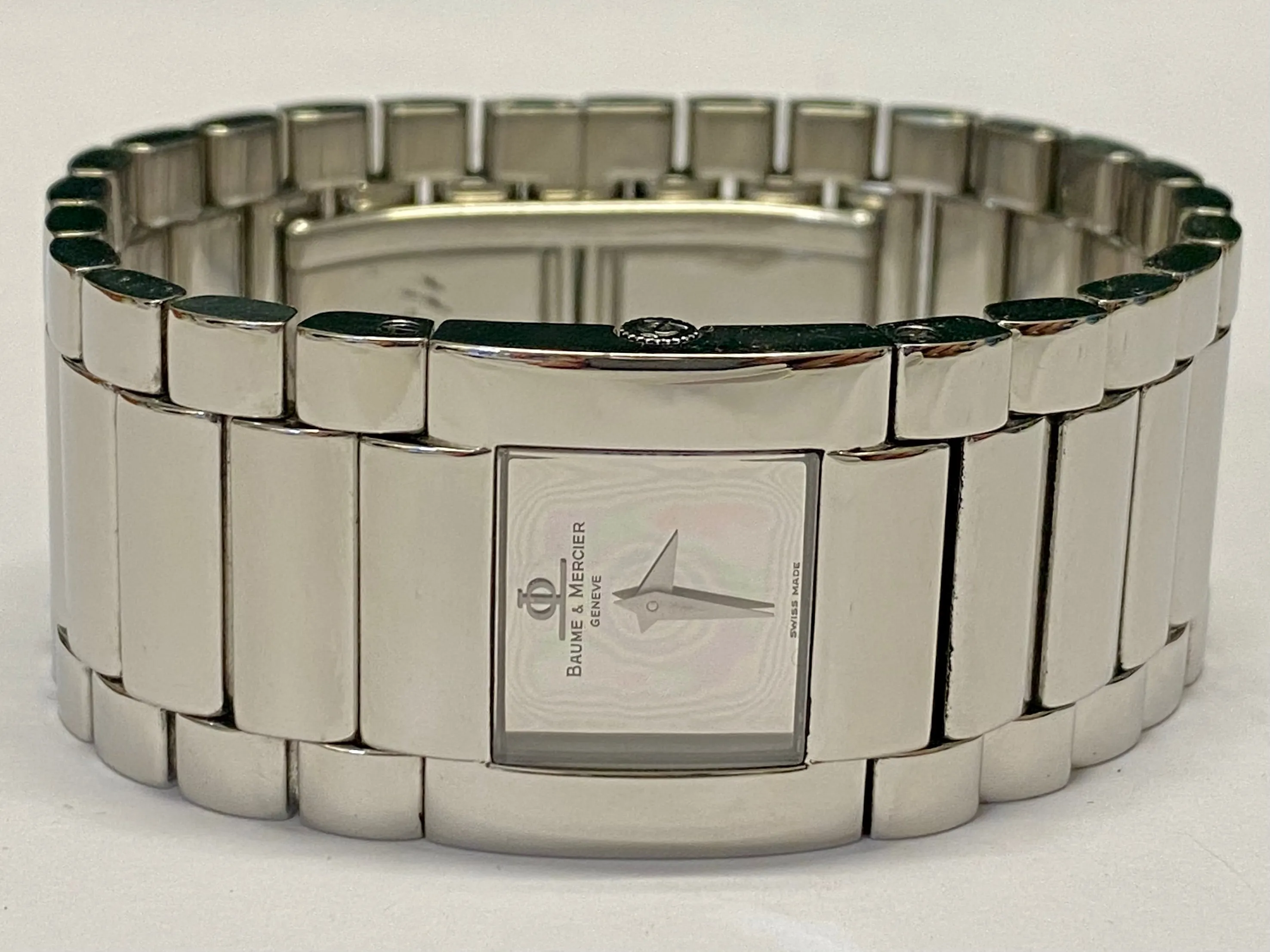BAUME & MERCIER SS High Polish Mirror Style Dial w/ White Hands- $10K APR w/COA!
