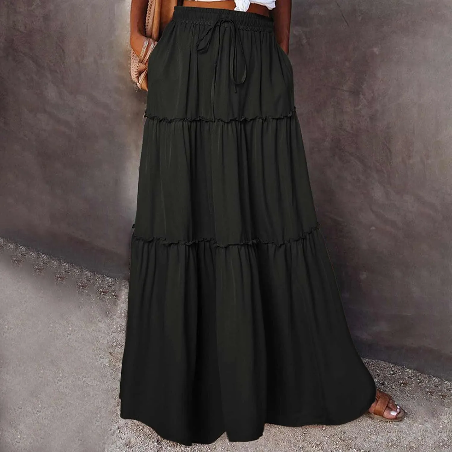 Boho Skirts for Women 2025 Summer Trendy High Waist Ruffle Maxi Skirt Casual Flowy Solid Pleated Skirt with Pockets