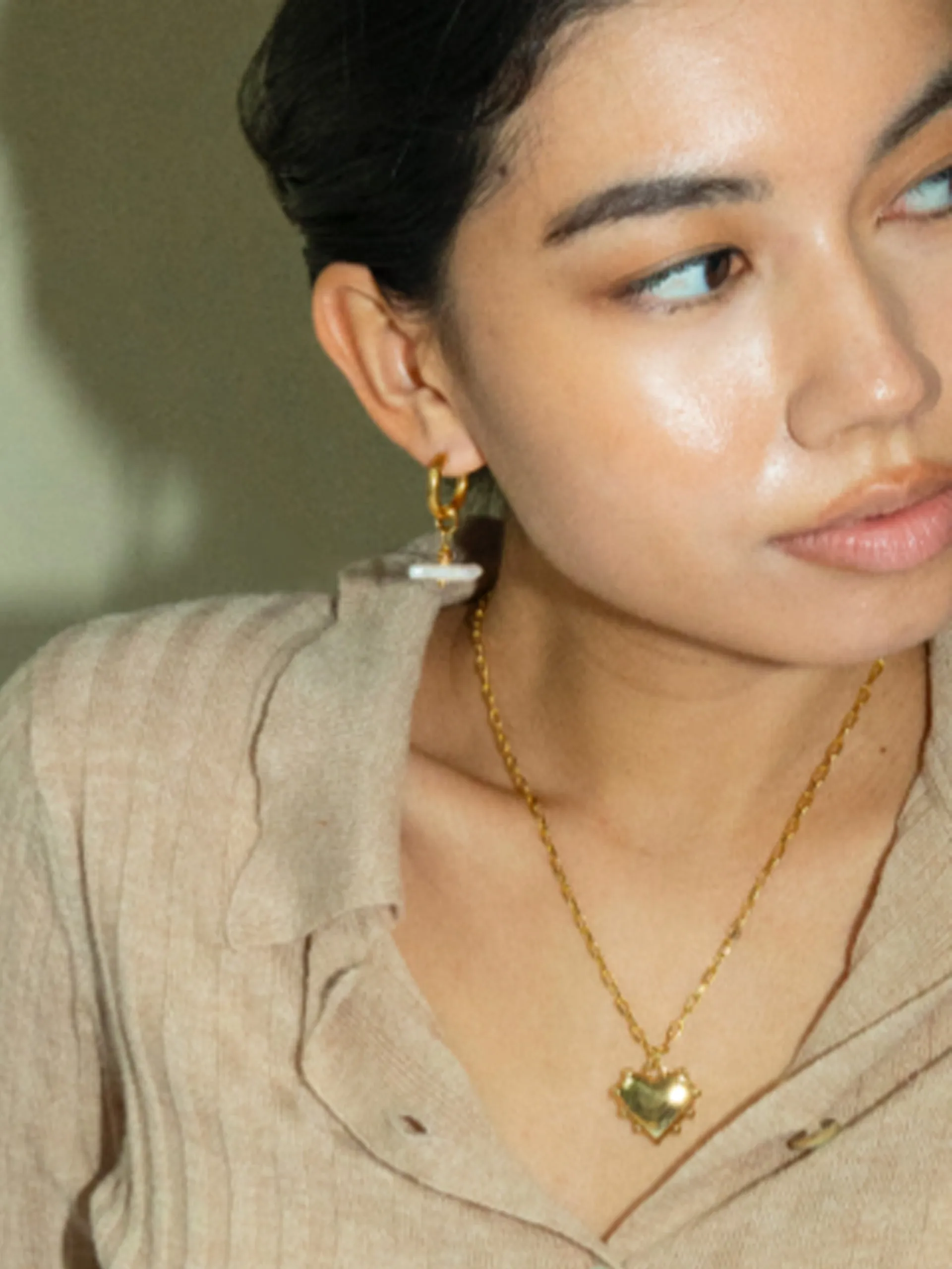 Gold Milagros heart link chain necklace