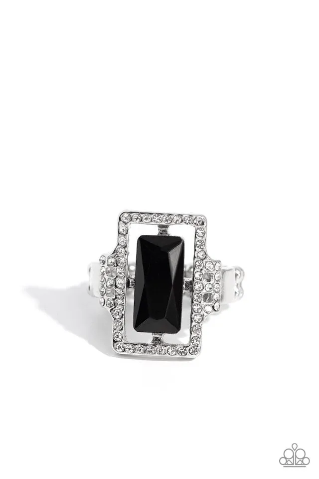 Paparazzi Ring ~ Emerald Elegance - Black