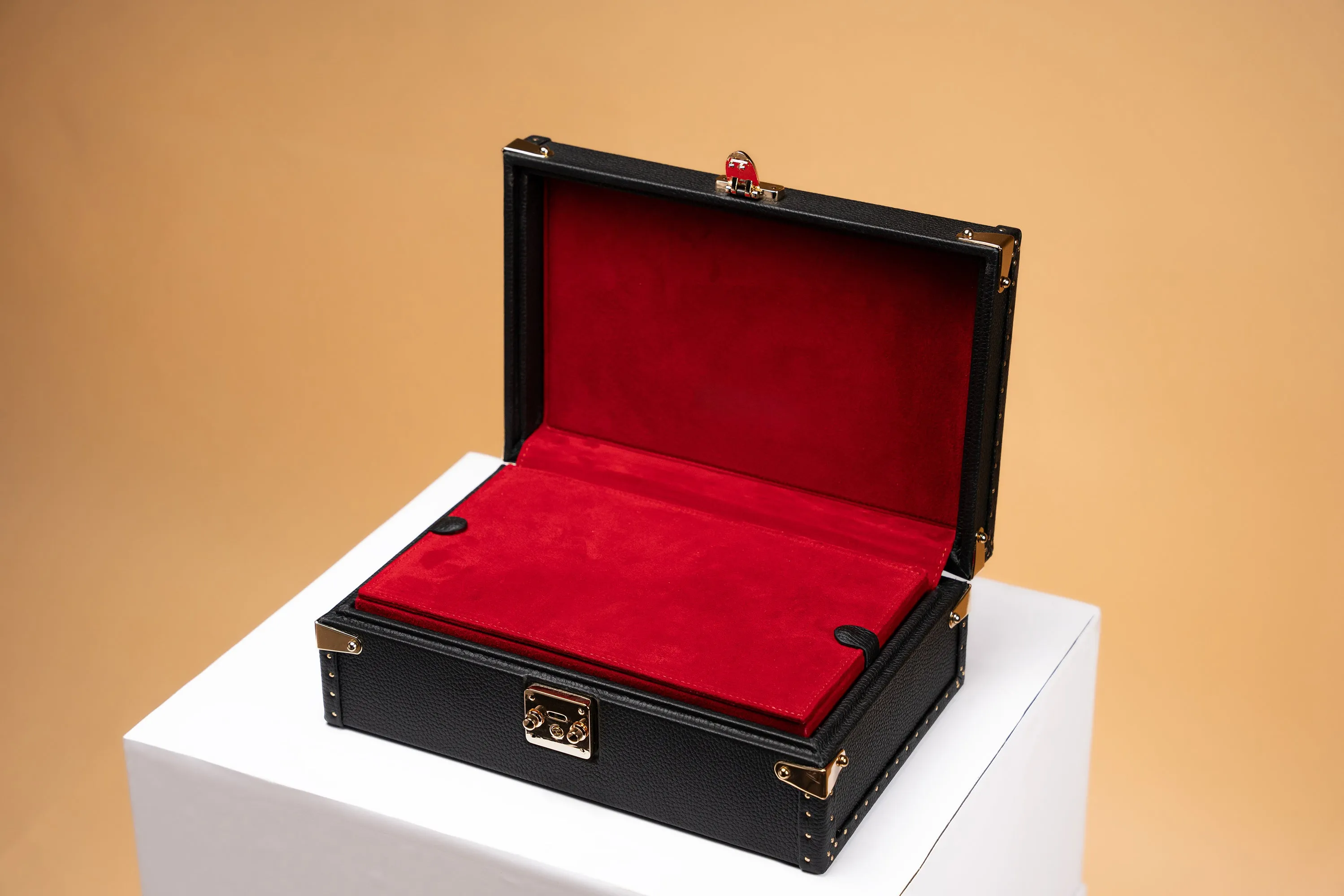 Petra Watch Case - Togo Black