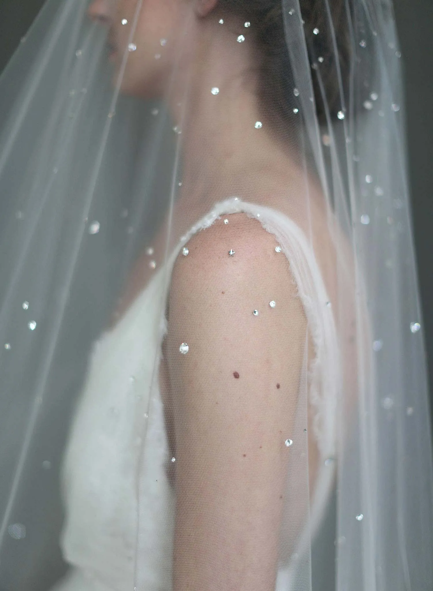 Shimmering starry crystal veil - Style #712