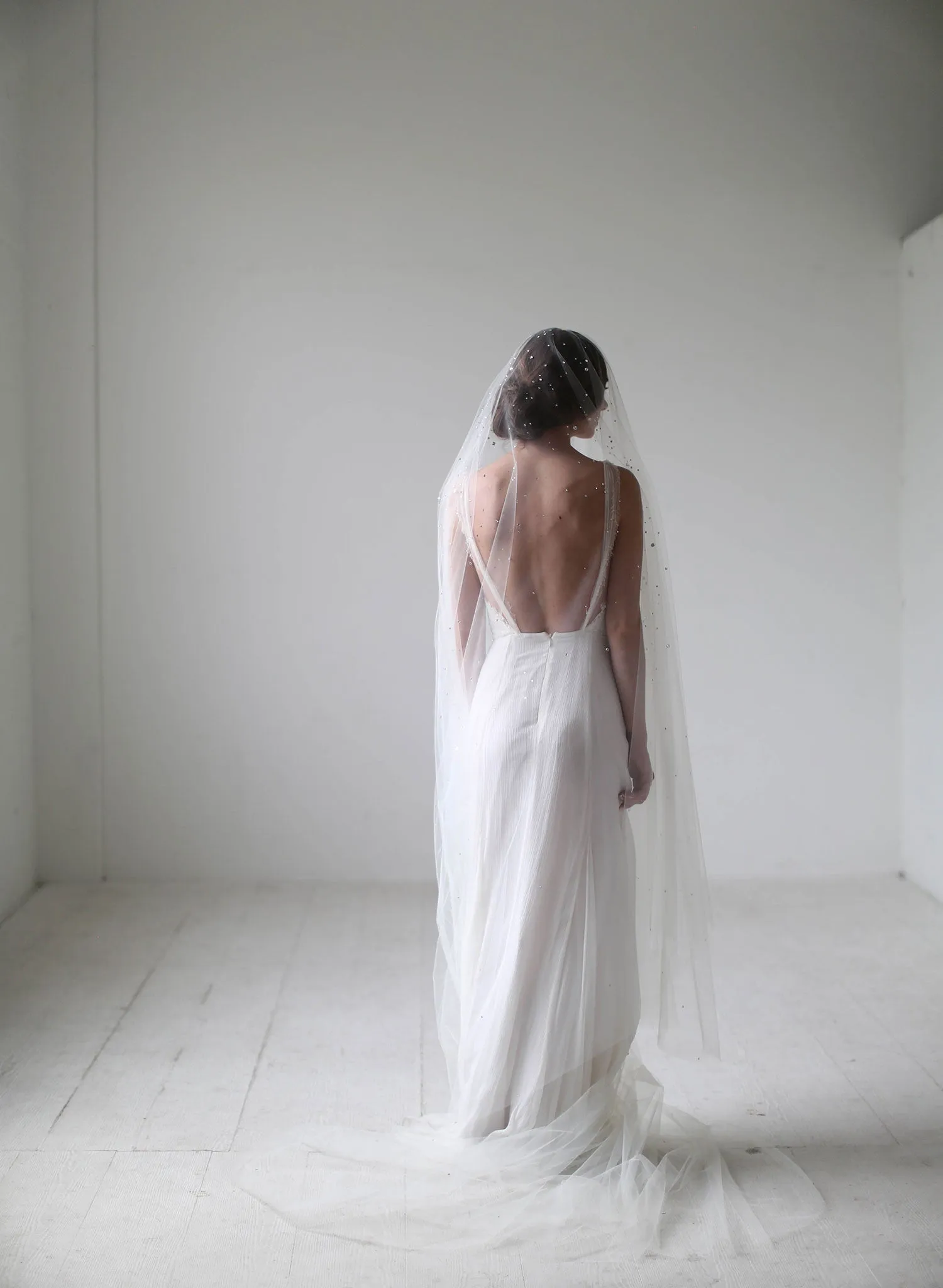 Shimmering starry crystal veil - Style #712
